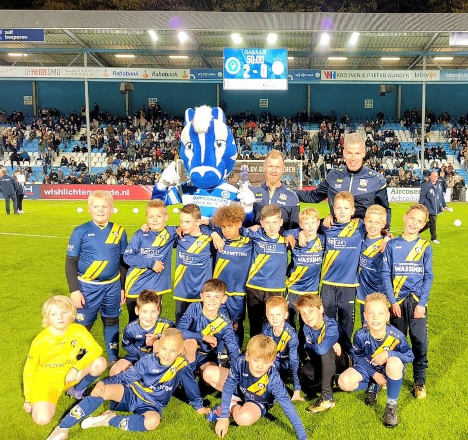 Zaterdag 19 april J09 te gast bij de Graafschap